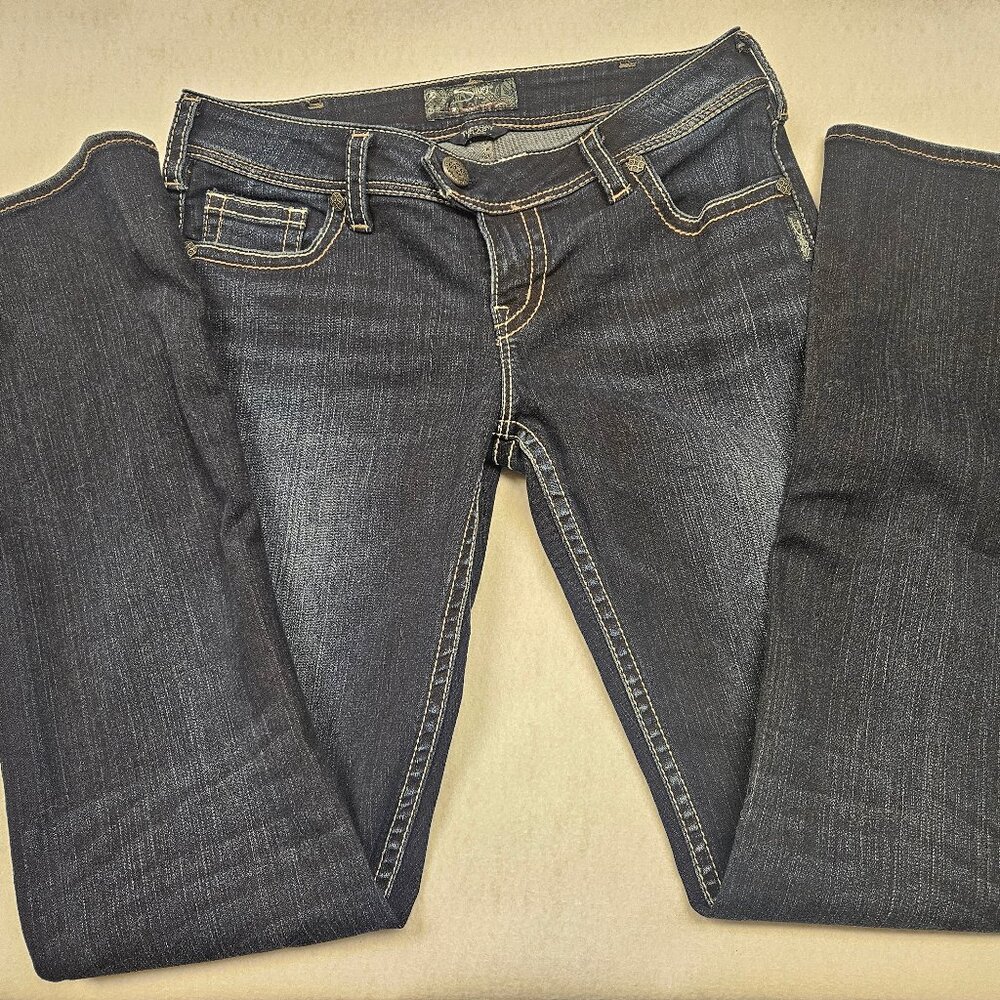 Suki Mid Rise Slim Bootcut Jeans by Silver Jean Co